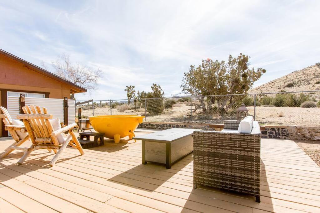 Jt'S Star Catcher Cabin - Hot Tub Yucca Valley Exterior photo